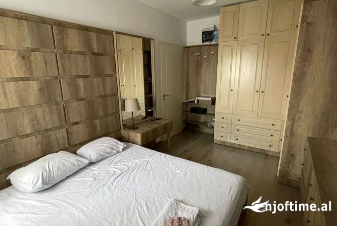 Shtepi me qera 2+1 ne Tirane - 550 Euro