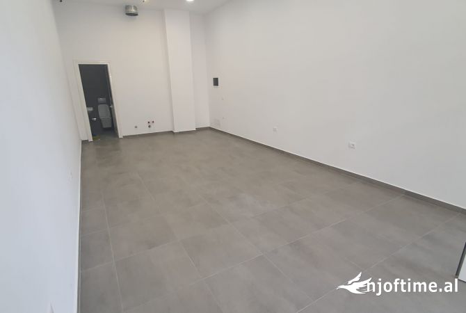 Ambient biznesi me qera 1+1 ne Tirane - 300 Euro