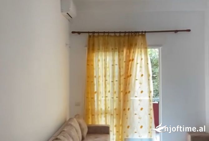 Shtepi me qera 2+1 ne Tirane - 440 Euro