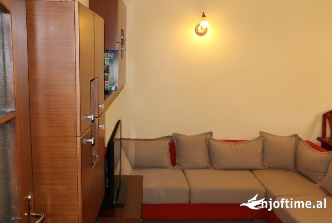 Shtepi me qera 2+1 ne Tirane - 600 Euro