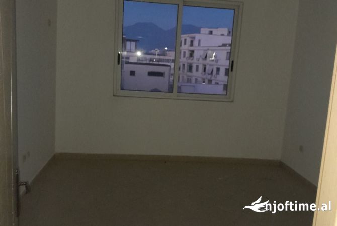 Shtepi ne shitje 2+1 ne Tirane - 122,400 Euro