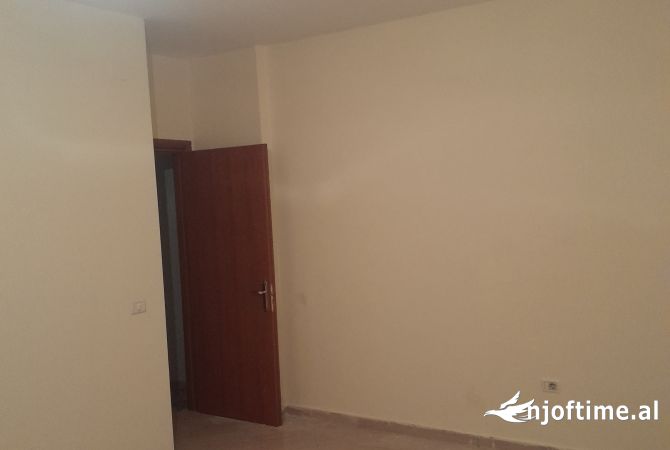 Shtepi ne shitje 2+1 ne Tirane - 123,000 Euro