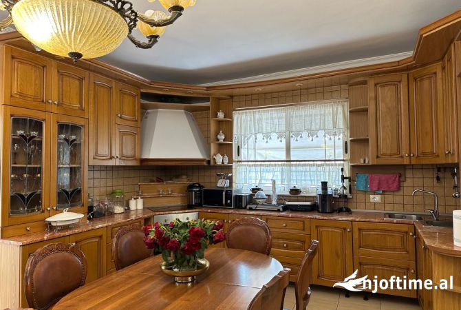 House for Rent 3+1 in Tirana - 700 Euro