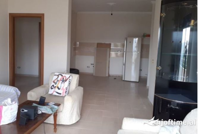 Shtepi ne shitje 2+1 ne Tirane - 155,000 Euro