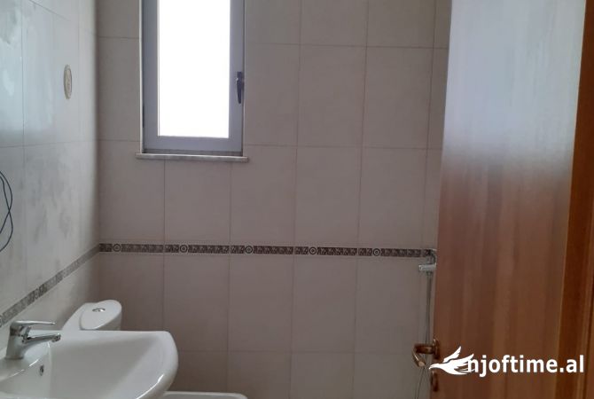 Shtepi ne shitje 2+1 ne Tirane - 155,000 Euro