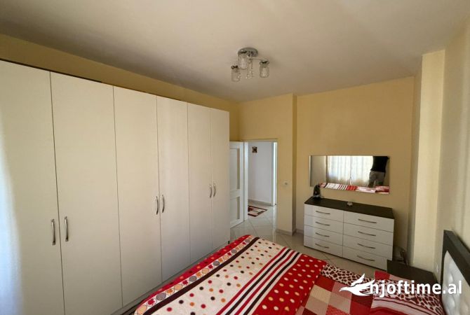 Shtepi me qera 2+1 ne Tirane - 450 Euro