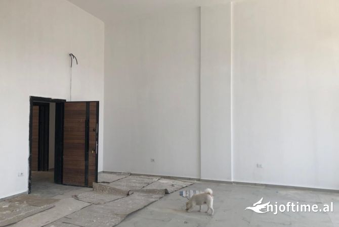 Ambient biznesi me qera 1+1 ne Tirane - 600 Euro