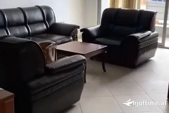 Shtepi me qera 2+1 ne Tirane - 450 Euro