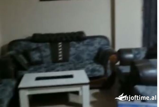 Shtepi me qera 2+1 ne Tirane - 400 Euro