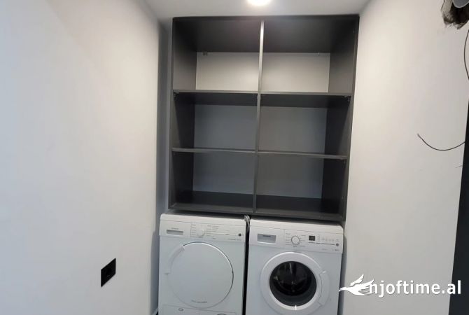Shtepi ne shitje Apartament ne Tirane, 1+1, Mobilimi E mobiluar, Pagesa 286,000  Euro.