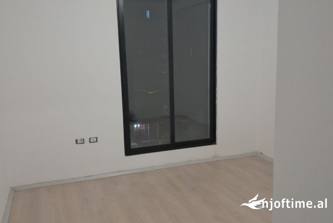 Shtepi ne shitje 2+1 ne Tirane - 154,000 Euro