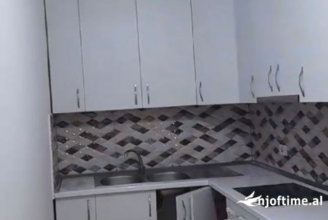 Shtepi me qera 1+1 ne Tirane - 350 Euro