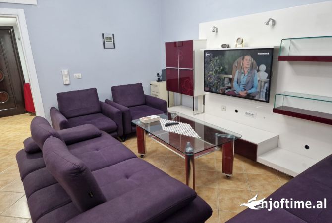 Shtepi me qera 3+1 ne Tirane - 800 Euro