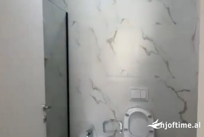 Shtepi me qera 2+1 ne Tirane - 600 Euro