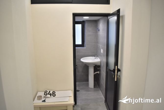 Ambient biznesi ne shitje 1+1 ne Tirane - 530,000 Euro