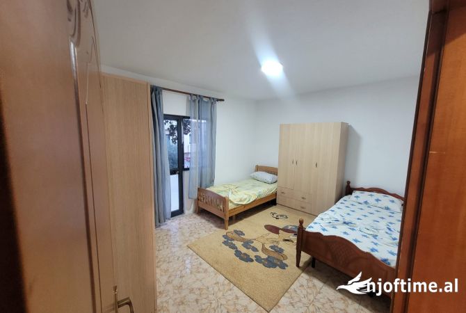 Shtepi me qera 2+1 ne Tirane - 500 Euro