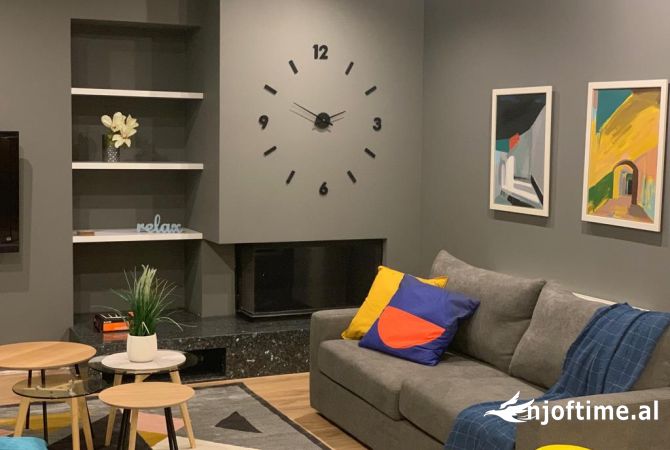 Shtepi me qera Shtepi Private ne Tirane, 3+1, Mobilimi E mobiluar, Pagesa 1,300  Euro.