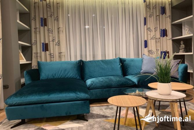 Shtepi me qera 3+1 ne Tirane - 1,300 Euro