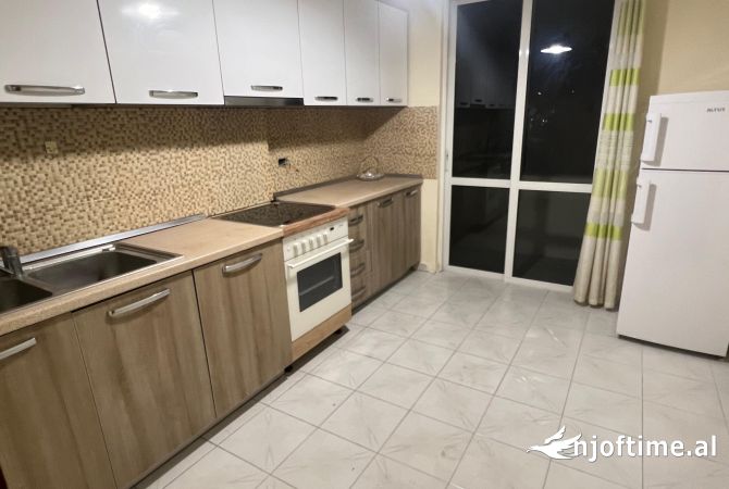 Shtepi me qera 2+1 ne Tirane - 650 Euro