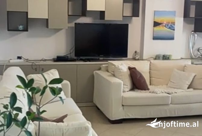 Shtepi me qera 1+1 ne Tirane - 600 Euro