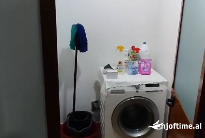 Shtepi me qera Shtepi Private ne Tirane, 2+1, Mobilimi E mobiluar, Pagesa 600  Euro.