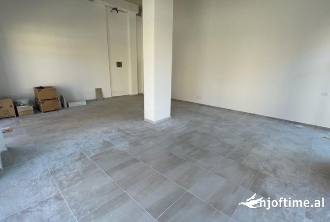 Ambient biznesi me qera 1+1 ne Tirane - 500 Euro