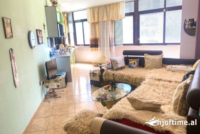 Shtepi ne shitje 1+1 ne Tirane - 156,000 Euro