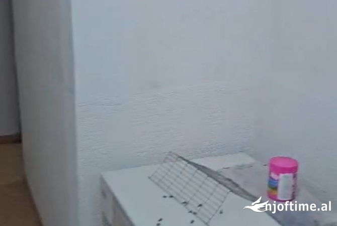 Shtepi me qera Shtepi Private ne Tirane, 1+1, Mobilimi E mobiluar, Pagesa 250  Euro.