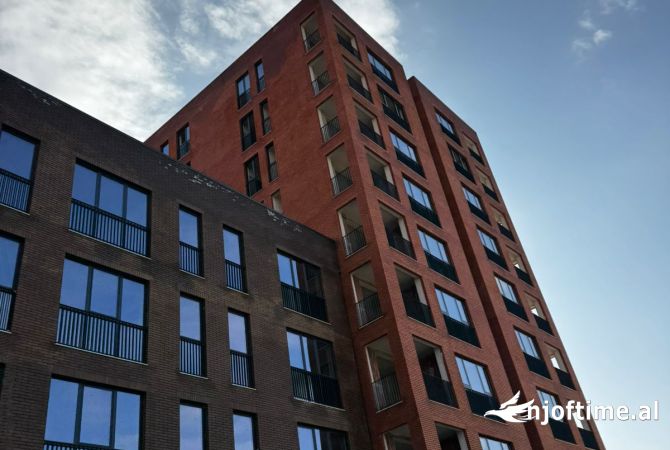 Shtepi ne shitje Apartament ne Tirane, 2+1, Mobilimi Bosh, pa mobiluar, Pagesa 155,730  Euro.