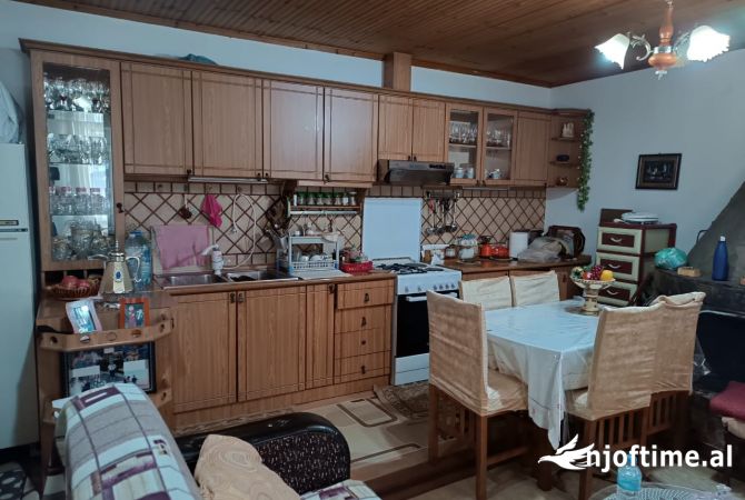 Private house for sale in Berat 1+1, Furnished