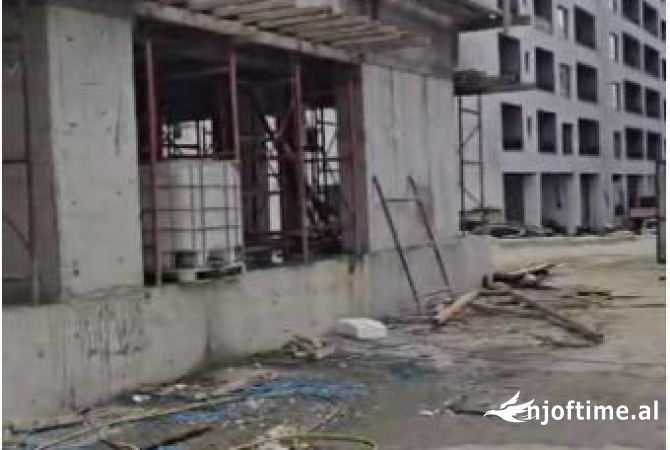 Shtepi ne shitje Apartament ne Tirane, 2+1, Mobilimi Bosh, pa mobiluar, Pagesa 75,124  Euro.