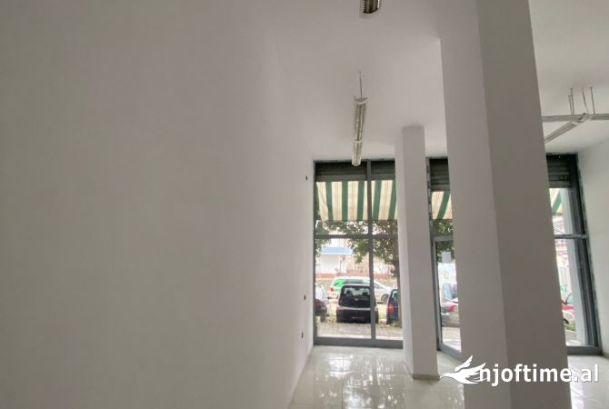 💥Astir Tek Vila L Jepet nje Super Ambient Biznesi me Qera.