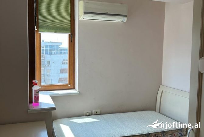Shtepi me qera Apartament ne Tirane, 2+1, Mobilimi E mobiluar, Pagesa 650  Euro.