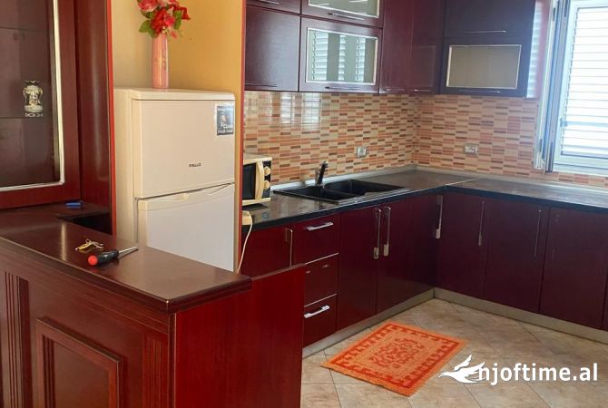 Shtepi me qera 2+1 ne Tirane - 500 Euro