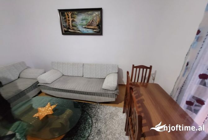 Shtepi me qera 2+1 ne Tirane - 350 Euro