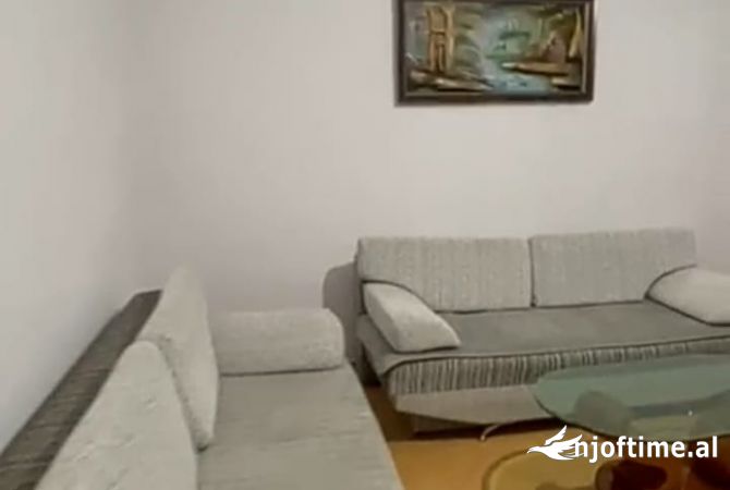 Shtepi me qera 2+1 ne Tirane - 350 Euro