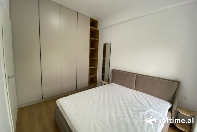 Shtepi me qera Apartament ne Tirane, 1+1, Mobilimi E mobiluar, Pagesa 400  Euro.