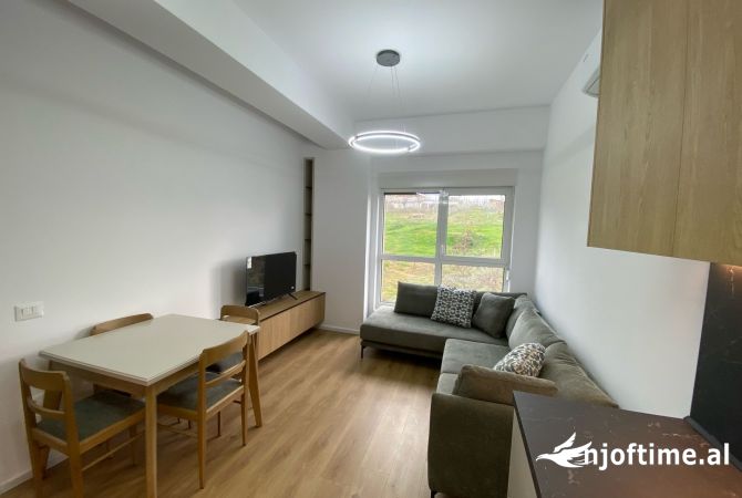 Shtepi me qera Apartament ne Tirane, 1+1, Mobilimi E mobiluar, Pagesa 400  Euro.