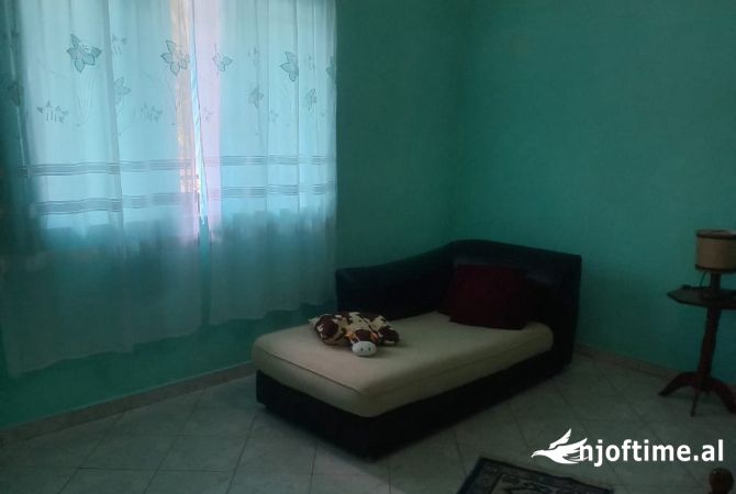 Shtepi me qera 3+1 ne Tirane - 450 Euro