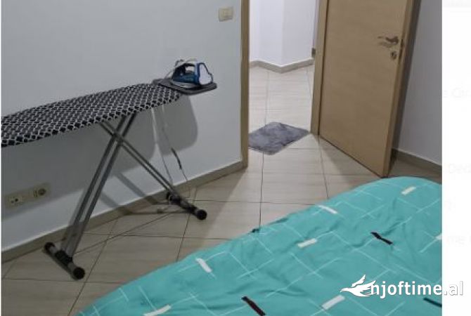 Shtepi me qera Apartament ne Tirane, 1+1, Mobilimi E mobiluar, Pagesa 400  Euro.