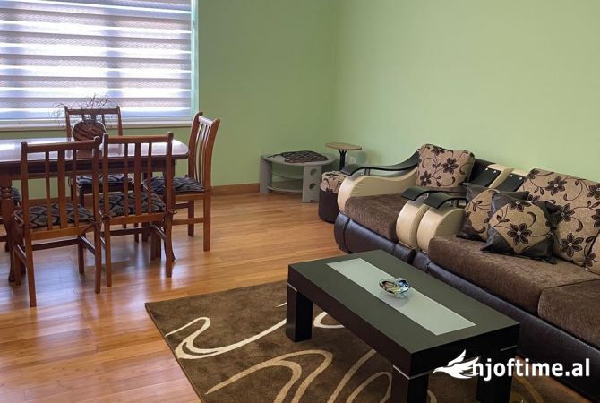 Shtepi me qera 2+1 ne Tirane - 500 Euro