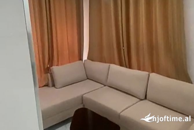 Shtepi me qera 1+1 ne Tirane - 400 Euro
