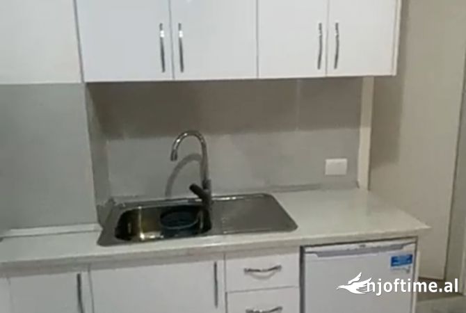 Shtepi me qera 1+1 ne Tirane - 400 Euro
