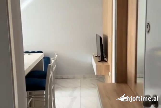 Shtepi me qera Apartament ne Tirane, 1+1, Mobilimi E mobiluar, Pagesa 650  Euro.