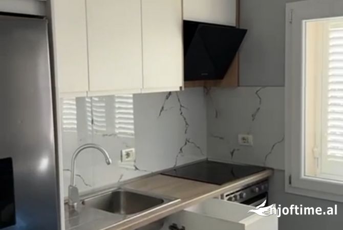 Shtepi me qera Apartament ne Tirane, 1+1, Mobilimi E mobiluar, Pagesa 650  Euro.