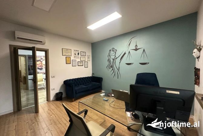 Ambient biznesi me qera 3+1 ne Tirane - 1,200 Euro