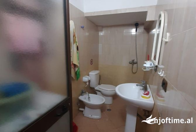 Shtepi me qera 2+1 ne Tirane - 500 Euro