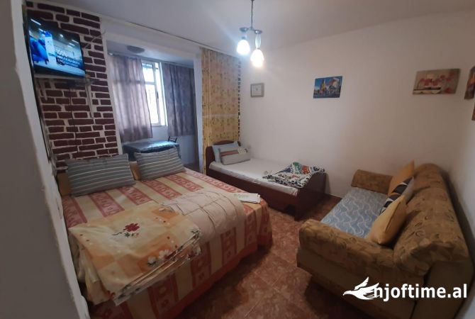 Shtepi me qera 1+1 ne Tirane - 400 Euro
