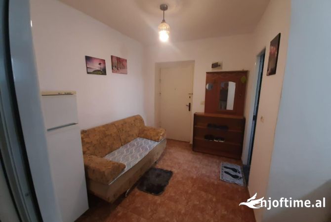 Shtepi me qera 1+1 ne Tirane - 400 Euro