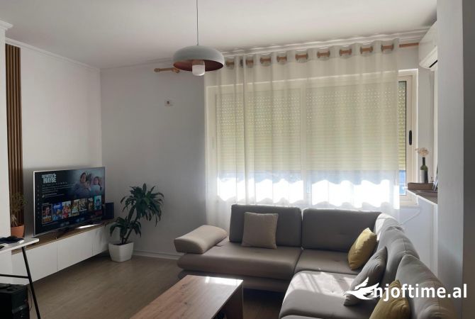 Shtepi me qera Apartament ne Tirane, 1+1, Mobilimi E mobiluar, Pagesa 600  Euro.